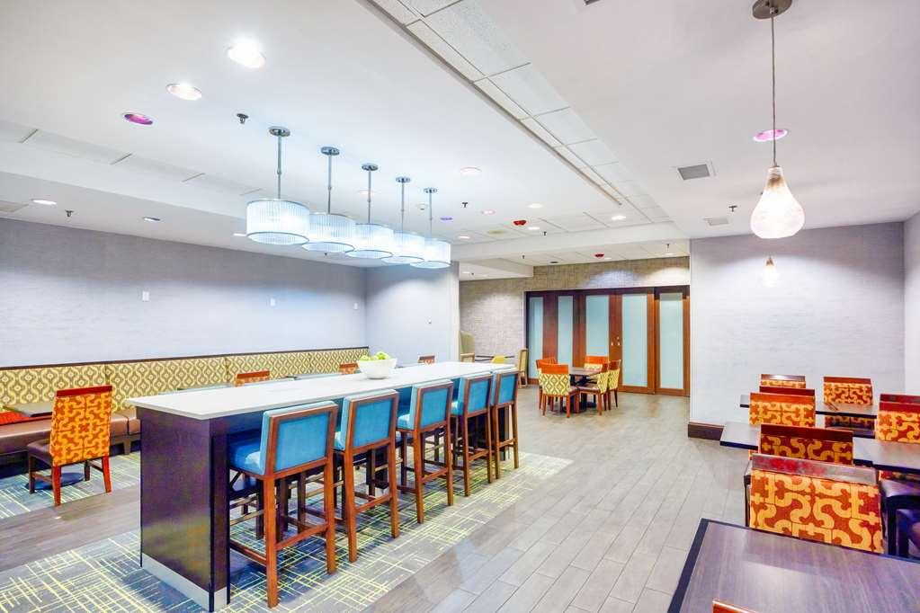 Hampton Inn Haverhill Restoran fotoğraf